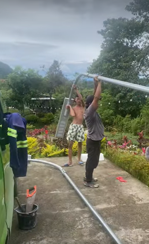 BOSUN Lighting farolas alimentadas con energía solar